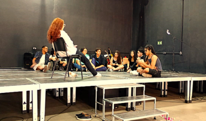 Reconstruindo Vidas e Sonhos no Palco  