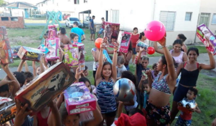 "A solidariedade é o alimento mais precioso. Ajude-nos a levar cestas básicas a quem precisa."