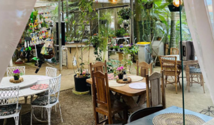 Com sua ajuda, o Café e Prosa pode continuar a encantar