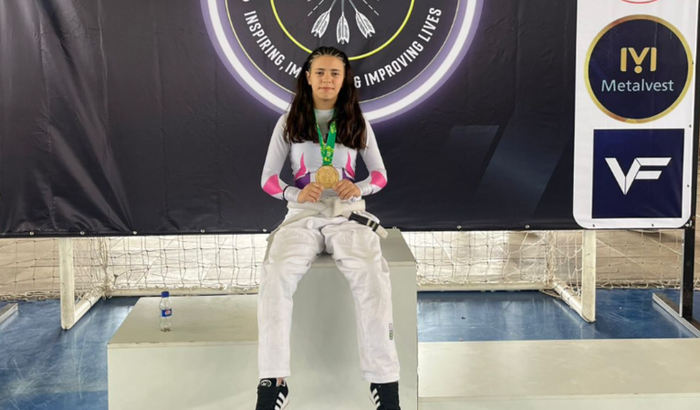 Ajude uma atleta a competir