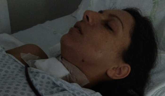 Ajude a Sônia (câncer maligno na garganta)