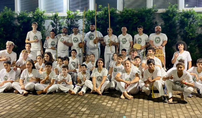 Ajude os alunos da Capoeira