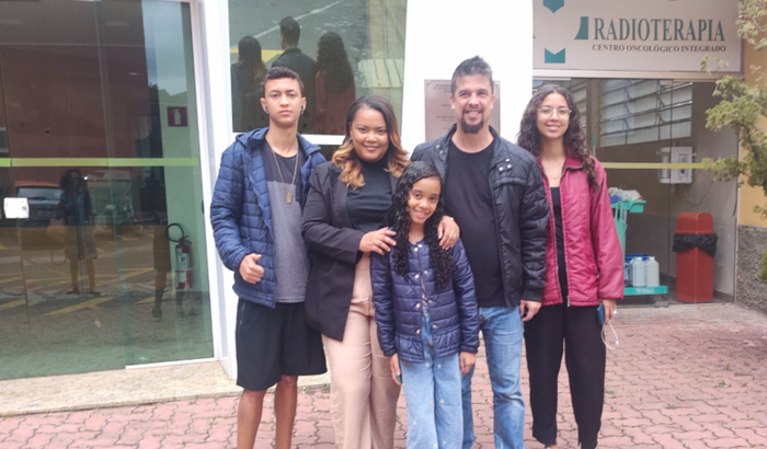 Estou enfrentando os desafios do Câncer e preciso da sua ajuda