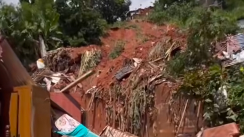 Família da Tragédia  da Rua Turim ( Escadaria Maria Maria )