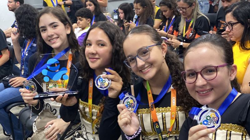 Ajude a Tech Art a Brilhar na RoboCupJunior nos EUA!