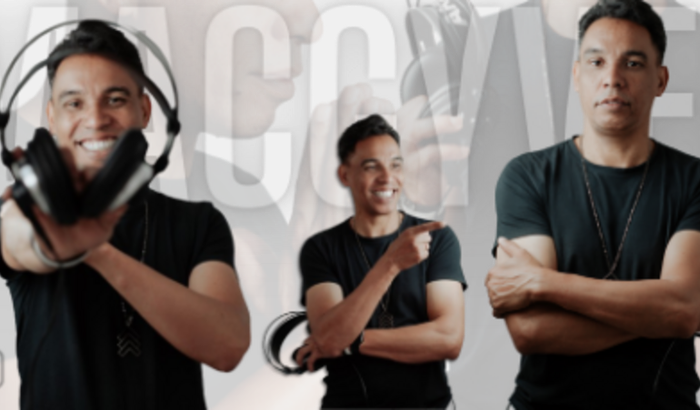 Meu fone para DJ Surdo