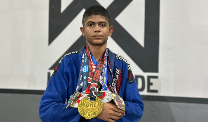 Aline Barcellos Lopes