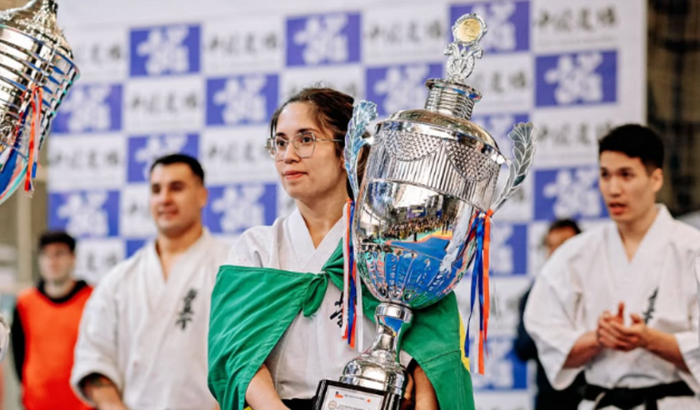 Ajude a atleta Camila Sayuri a lutar em Toquio Japão