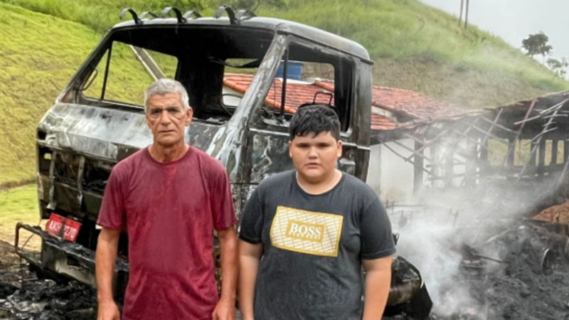 AJUDA URGENTE  PARA O SENHOR LAÉRCIO  QUE TEVE SEU CAMINHÃO TOMADO PELO FOGO E DEU PERCA TOTAL