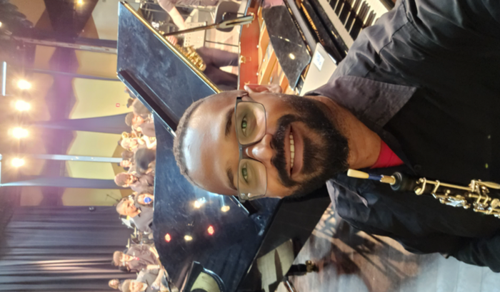 Transforme Meu Sonho em Música: Contribua para a Compra do Meu Oboé!