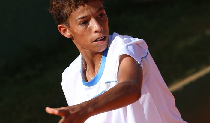 Olá meu nome é Pablo,sonho em me torna um profissional do tênis