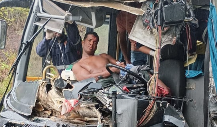 Ajudar na prótese mecanica