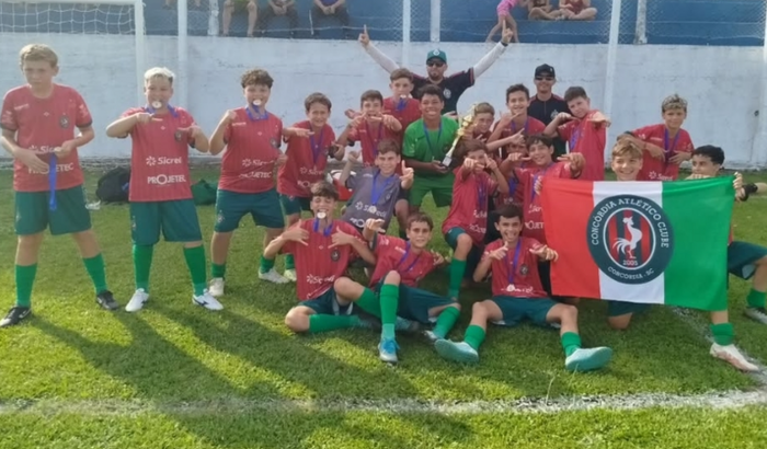 Apoie os Meninos do Galo 