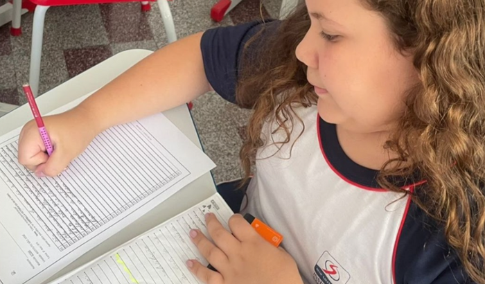 Nos ajude a pagar os livros da Gabi
