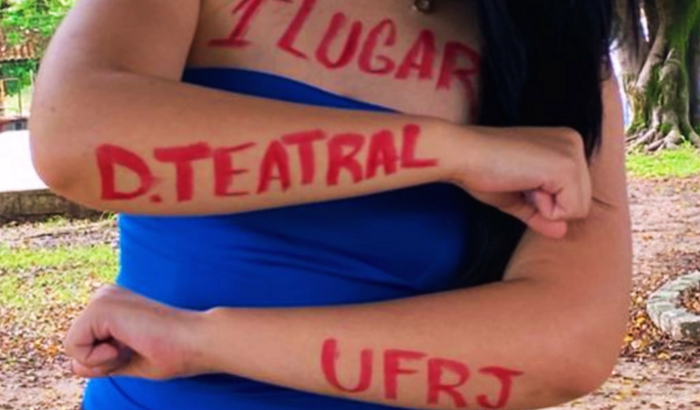 Ajuda para faculdade da Vitória