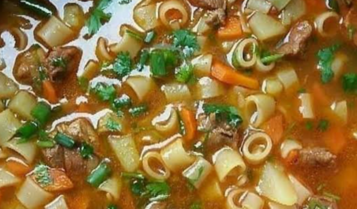 DISTRIBUIÇÃO DE SOPA 