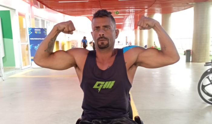 venho pedir a ajuda de todos meus amigos meu carro travou o motor e preciso muito dele pra ir treinar sir ao medico sl