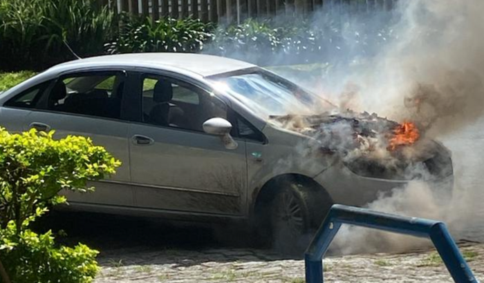 Um carro novo, um recomeço.