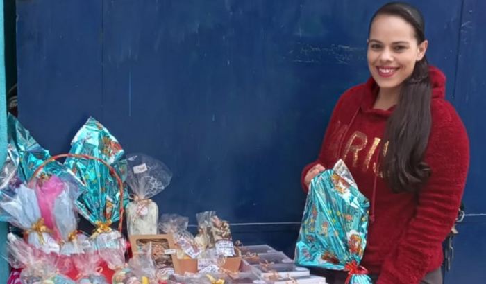 Ajudem minha irmã a comprar uma Vitrine Refrigerada 