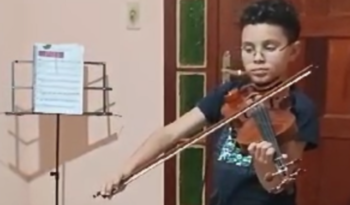 Compra de um violino pra Arthur