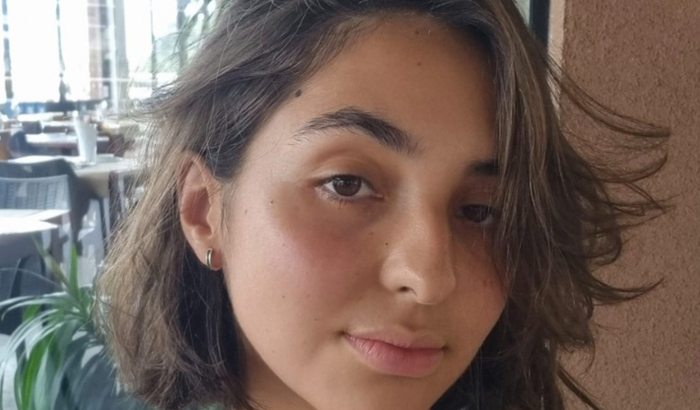 Apoie uma estudante de Universidade Federal