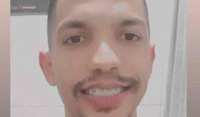 AJUDE ERIC COM O TRATAMENTO CONTRA O CÂNCER MALIGNO