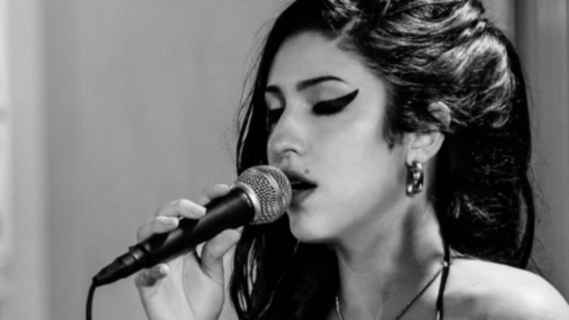 Uma Voz Brasileira no Palco da Amy Winehouse!