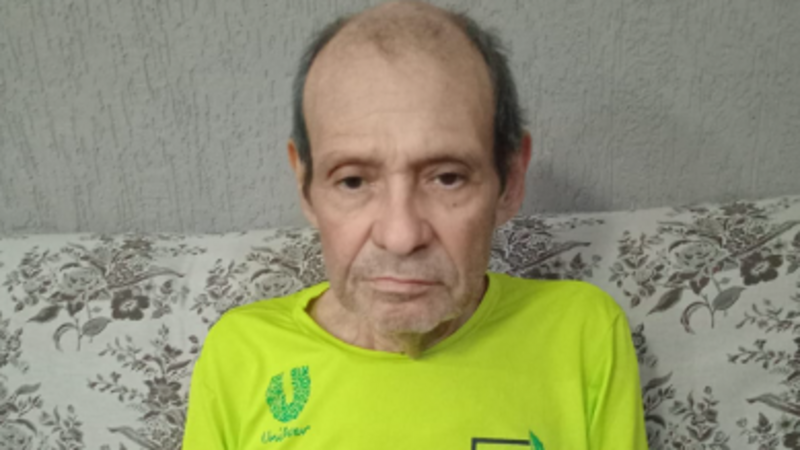 Ajude Denis a trazer sua família para o Brasil