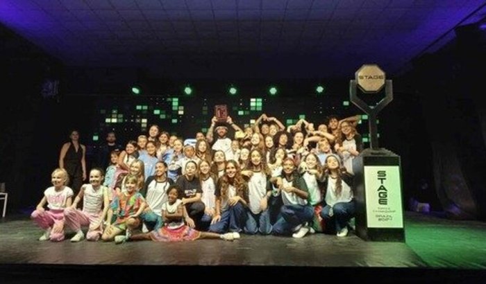 Ajude crianças e adolescentes a serem Campeões mundiais!