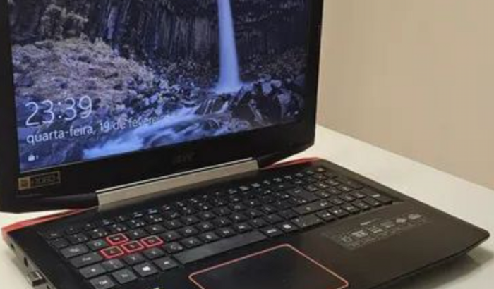 Compra de um notebook para aulas no SENAI