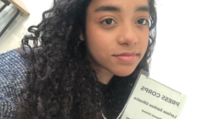Curso em Yale: Ajude uma estudante a decolar!