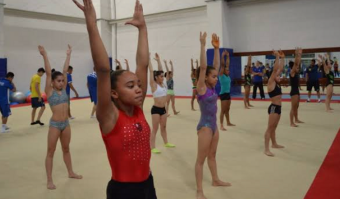 Ajude ginastas a irem a competições!