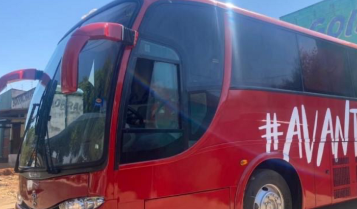 Vakinha solidária para a continuidade da família Paulão Tur, ônibus universitário destino a Ceres.