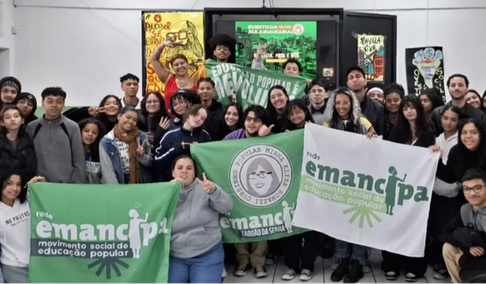 Vaquinha Solidária Cursinho Emancipa Mirna