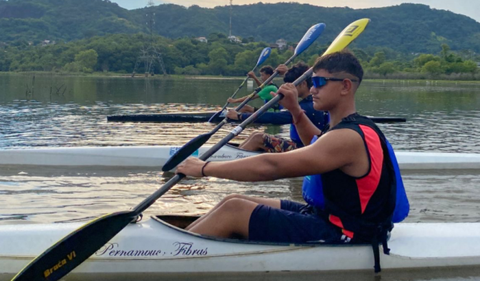 Remando Rumo à Vitória: Apoie Nossa Jornada Na Copa Brasil de Canoagem!