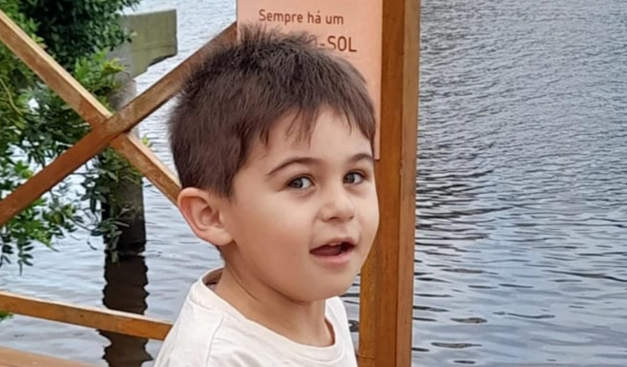 Ajude o Gabriel a adquirir o seu dispositivo de Voz