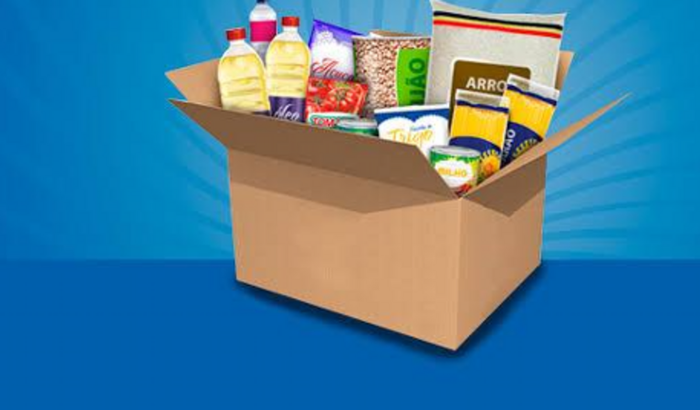 Projeto solidário de ajuda de alimentos a pessoas com dificuldades