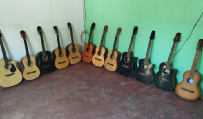 Compra de 5 violões para aula de música IMW Parque Independência