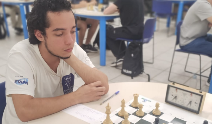 Ajuda para competições de xadrez.