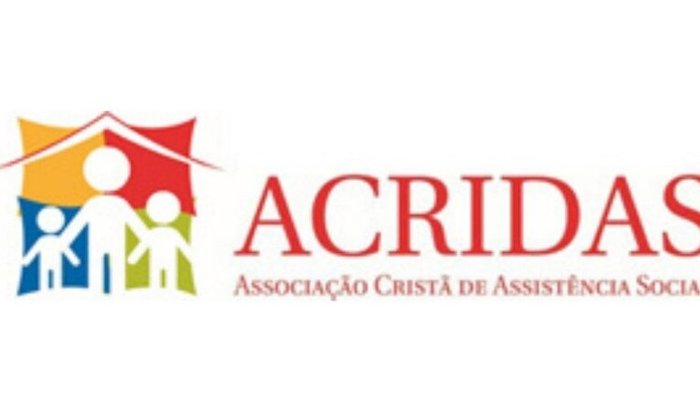 Doe e Ajude Crianças a Estudarem Melhor!