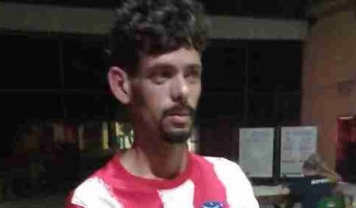 Ajuda com as despesas de um dependente químico , que se encontra internado em tratamento