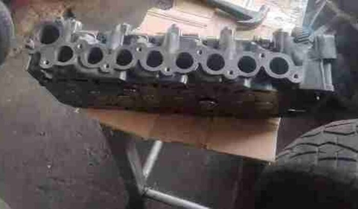 Consertar motor carro de trabalho