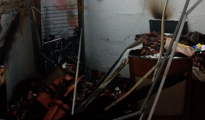 Ajudar minha mae na reforma da casa que pegou fogo