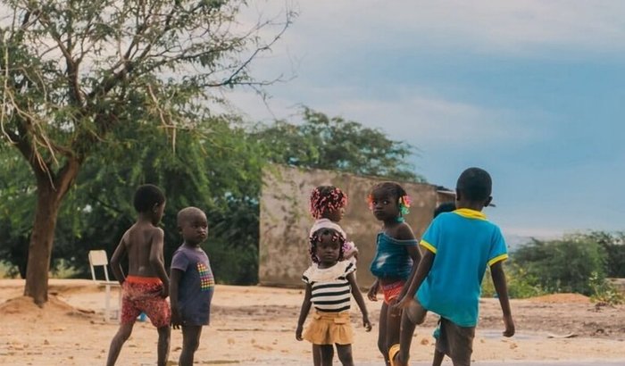 🌍💔 AJUDAR AS CRIANÇAS DESABRIGADAS NA ÁFRICA! 💔
