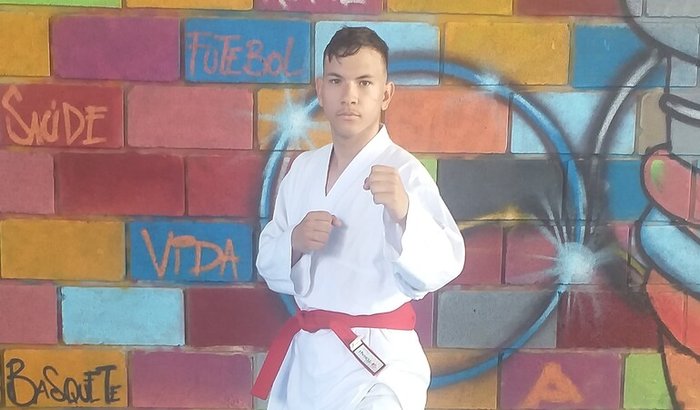 Eu preciso de ajuda para competir o nacional de karatê em Aracaju e as despesas são muito altas, por favor me ajude!