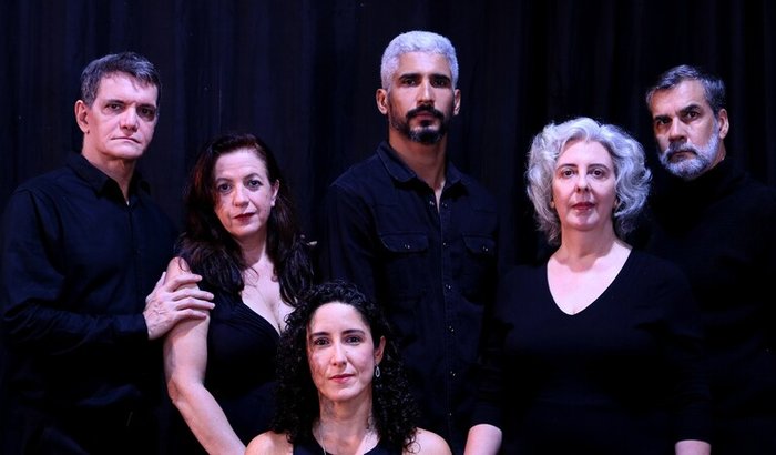 APOIE O ESPETÁCULO 'CASA DE BONECAS'