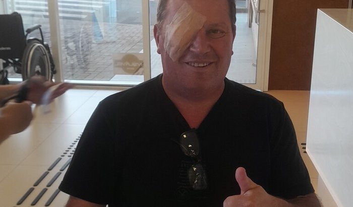 Ajuda para cirurgia dos olhos 