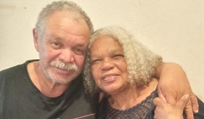 Ajudando aos vovos Gloria e Antonio