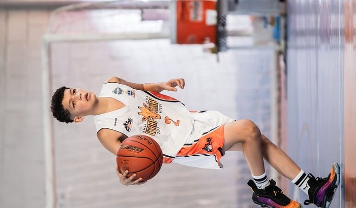 Ajude o Elias a participar da Copa Sul-Americana de Basquete