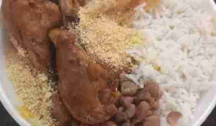 Sustento de família fazendo delivery